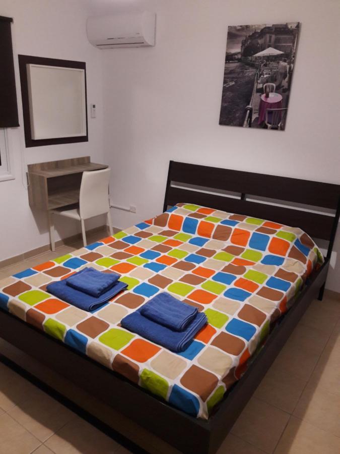 Holiday Home Larnaca Dış mekan fotoğraf